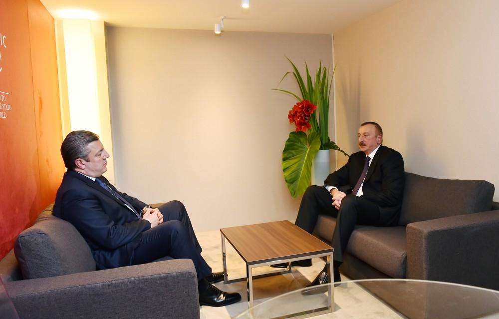 Президент Ильхам Алиев встретился в Давосе с  премьером Грузии (ФОТО)