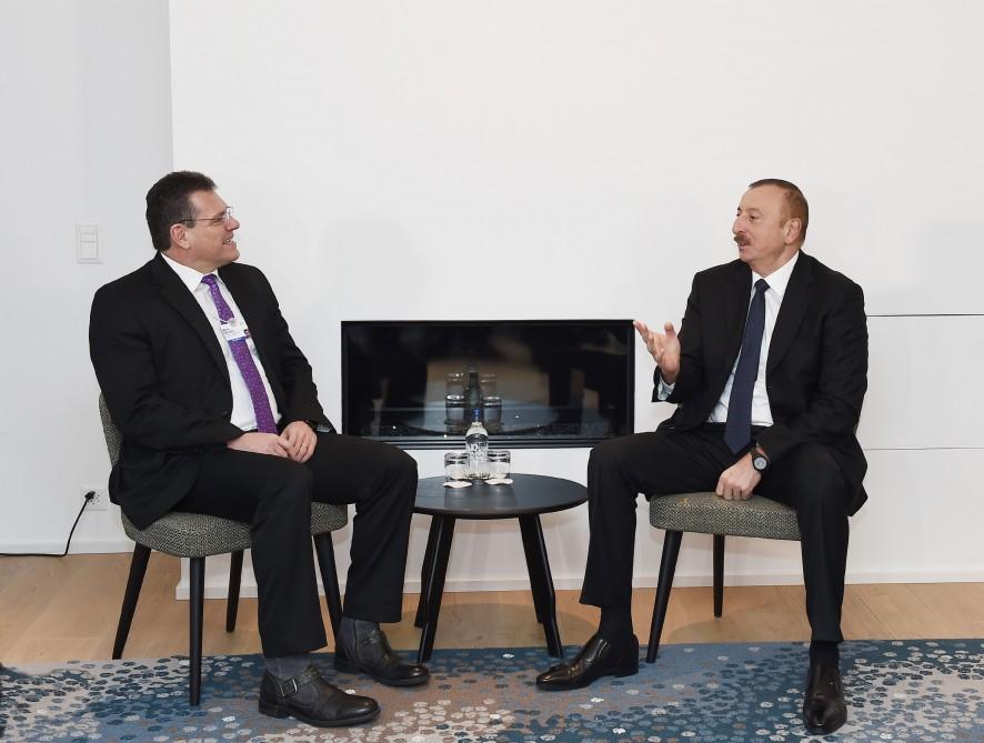 Президент Ильхам Алиев встретился в Давосе с вице-президентом Еврокомиссии по вопросам Энергосоюза (ФОТО)