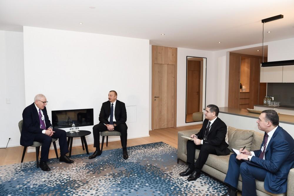 President Aliyev meets co-founder of US Carlyle Group company in Davos (PHOTO)