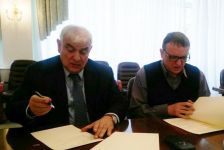 ADU ilə Kiyev Milli Linqvistik Universiteti arasında müqavilə imzalanıb (FOTO)