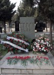 Театральные деятели почтили память Тофига Кязымова (ФОТО)