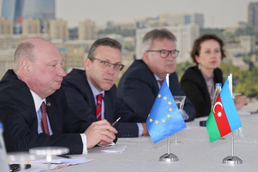 Avropa Komissiyası: Azərbaycanla Aİ arasında əməkdaşlığın genişləndirilməsi üçün yaxşı imkanlar var (FOTO)