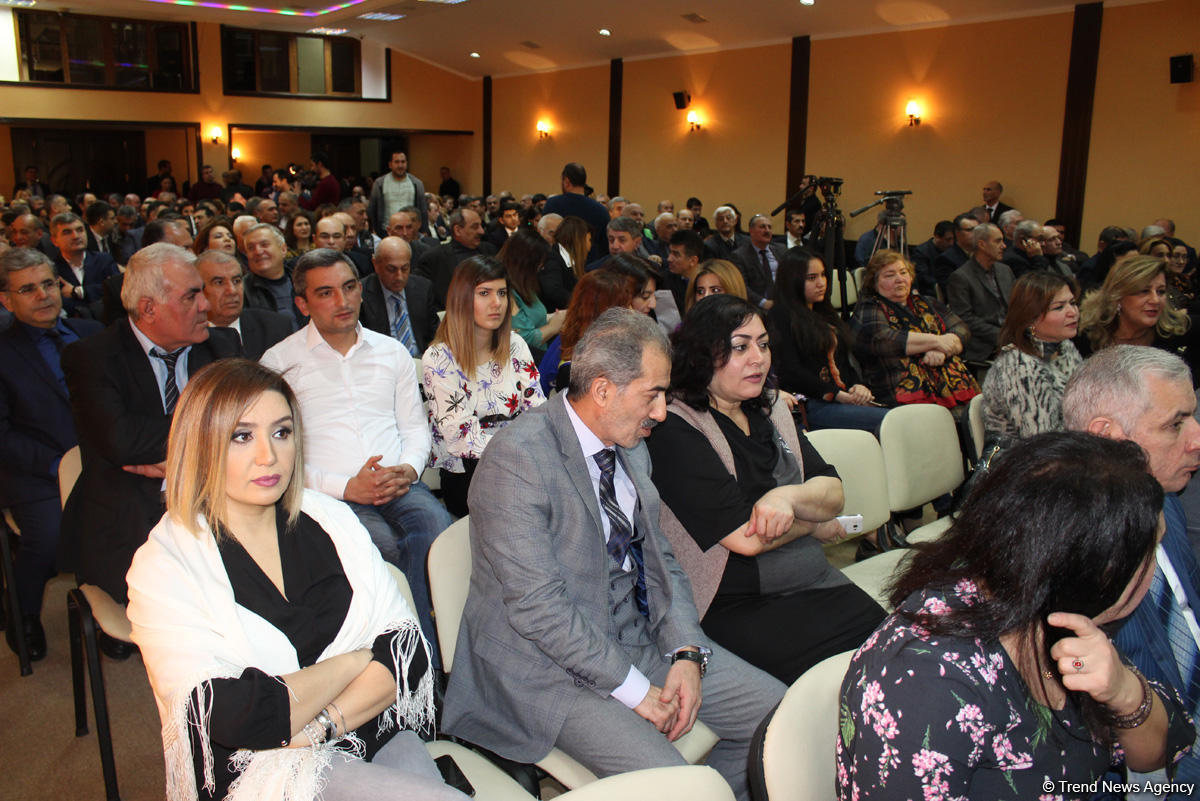Али Гасанов: Политика кругов, желающих подчинить своему влиянию азербайджанские медиа, потерпела крах (ФОТО)