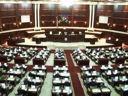 Парламент Азербайджана сегодня обсудит 27 вопросов