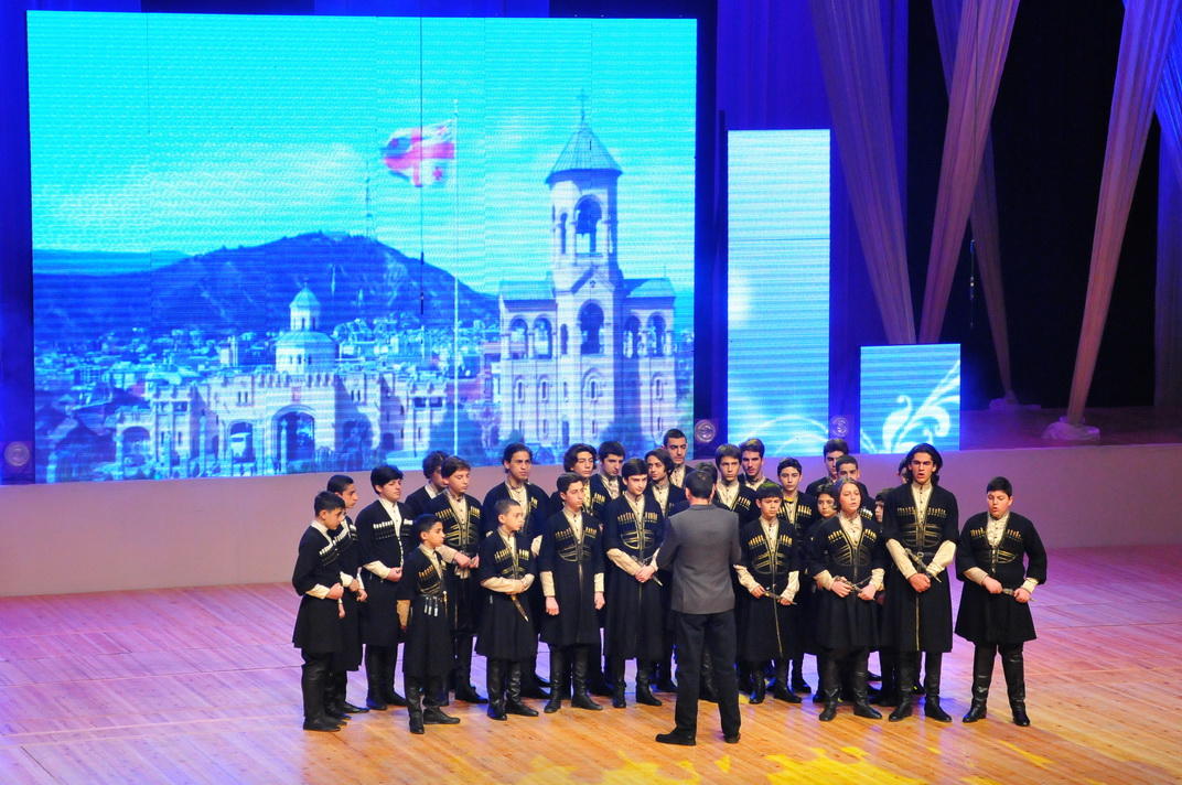 Dünya xalqlarının rəqslərindən ibarət konsert keçirilib (FOTO)