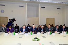 Азербайджан будет производить спецоборудование для школьных лабораторий (ФОТО)