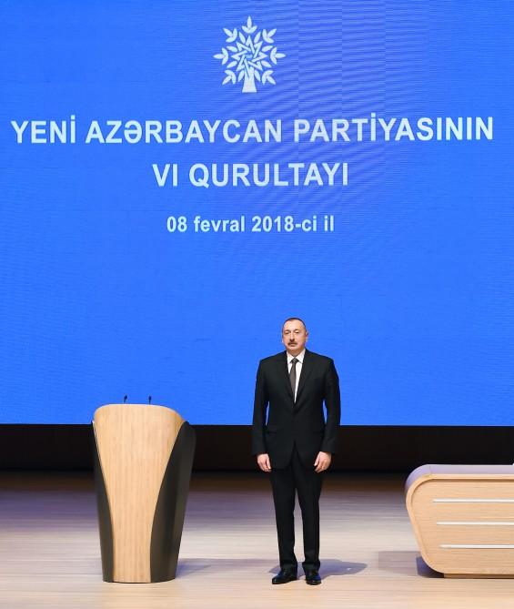 Prezident İlham Əliyev Yeni Azərbaycan Partiyasının VI qurultayında iştirak edib (YENİLƏNİB-4) (FOTO)