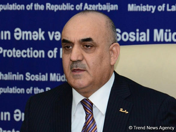 В Азербайджане необходимо отменить сдачу отчетов в Госфонд соцзащиты - Салим Муслимов