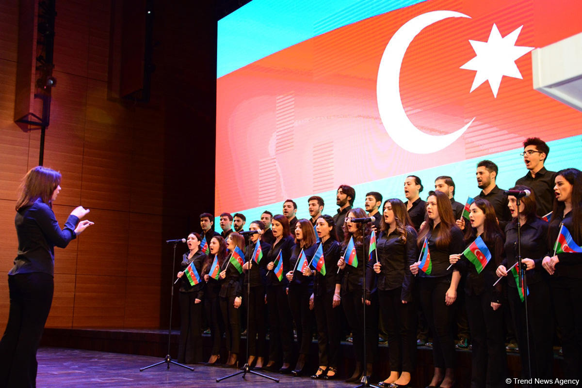 Azərbaycan gəncləri və idmançılarının namizədinin dəstəklənməsinə həsr olunmuş respublika toplantısı keçirilib (FOTO)