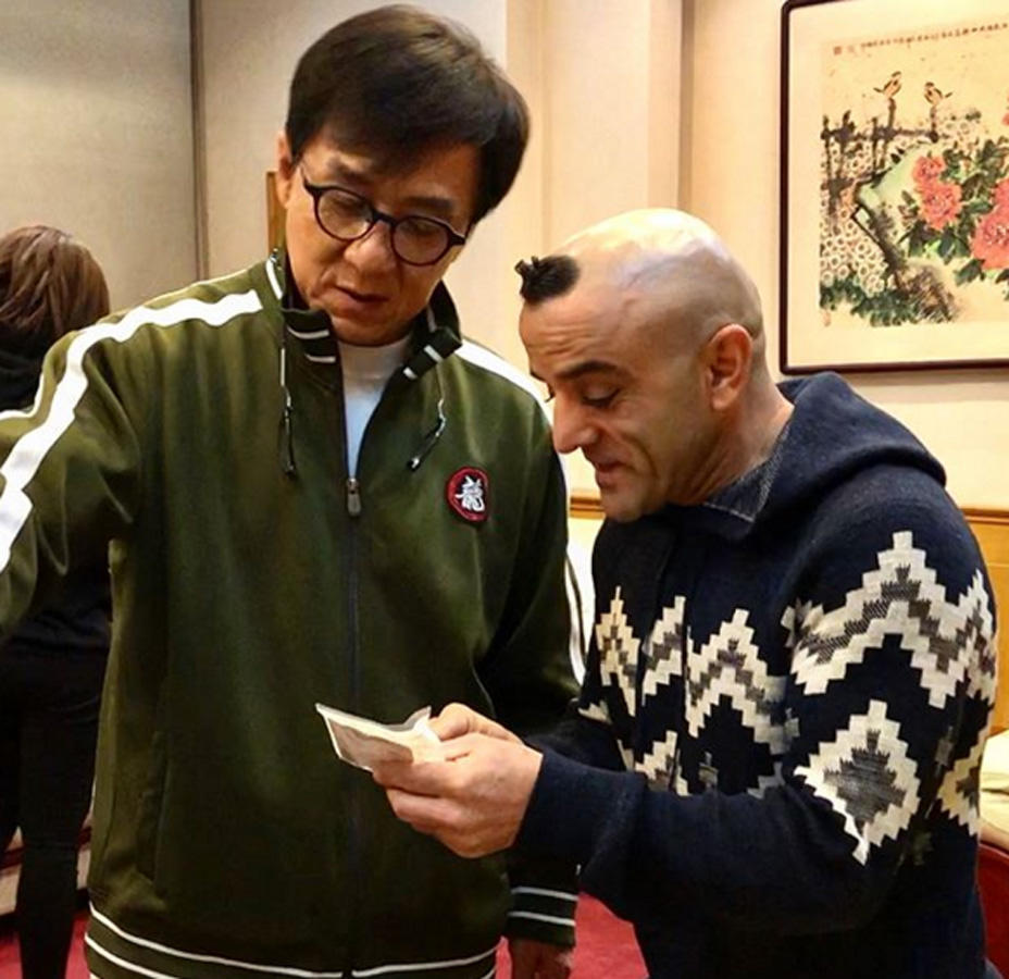 Известный азербайджанский циркач встретился с Джеки Чаном (ФОТО)