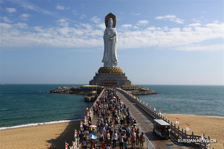 Поток туристов в Китае в Праздник Весны достиг 386 млн. человек (ФОТО)