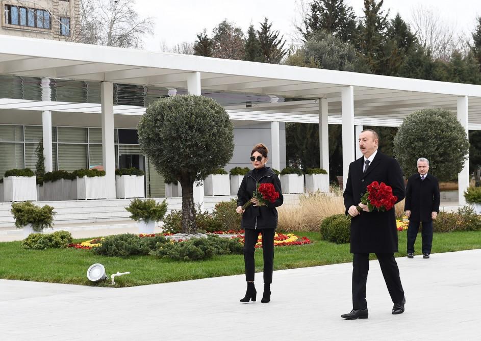Президент Ильхам Алиев и его супруга Мехрибан Алиева прибыли в город Мингячевир (ФОТО)