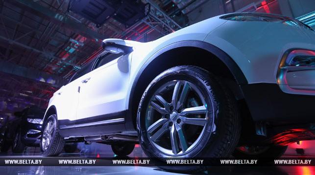 В России стартовали продажи белорусско-китайского автомобиля Geely Atlas (ФОТО)