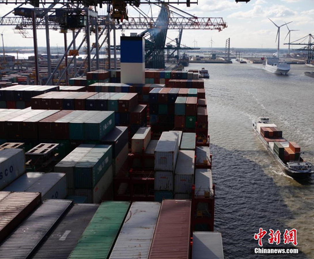 Первый в Китае сверхгабаритный грузовой пароход совершил первый рейс (ФОТО)