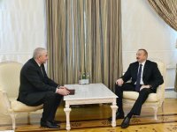 Ilham Aliyev: Presidential election to be held transparently, fairly, to reflect will of Azerbaijanis (PHOTO)
