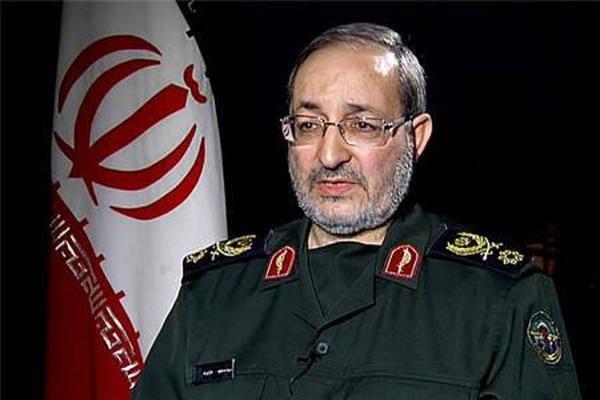 Top commander says no Iranian official permitted to discuss missile program