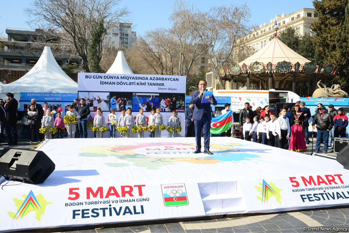 В  Баку состоялся велопробег по случаю Дня физкультуры и спорта (ФОТО)