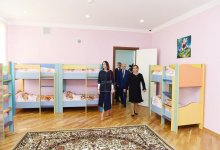 Первый вице-президент Мехрибан Алиева приняла участие в открытии нового здания яслей-детсада в Сабунчинском районе Баку (ФОТО)