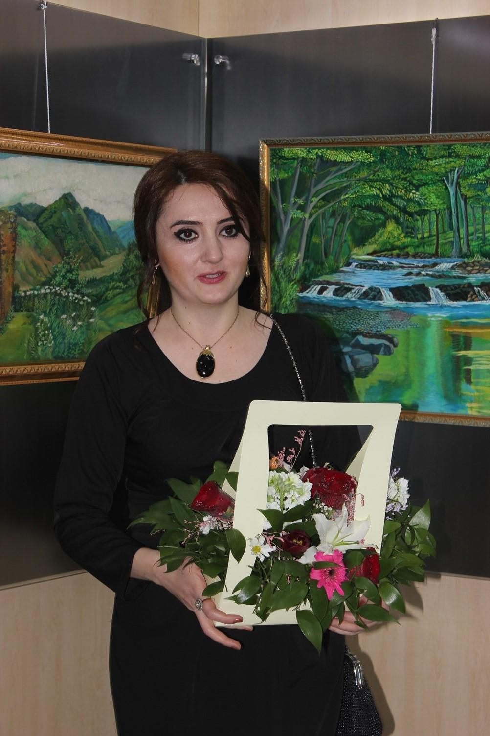 Азербайджанская художница изобразила природу души (ФОТО)