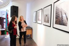 В Баку открылась выставка фотографа из Норвегии "On-Line in Oslo" (ФОТО)