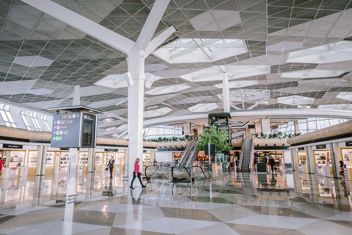Heydər Əliyev Beynəlxalq Aeroportunun sərnişin dövriyyəsi ilk iki ay ərzində yarım milyonu ötüb