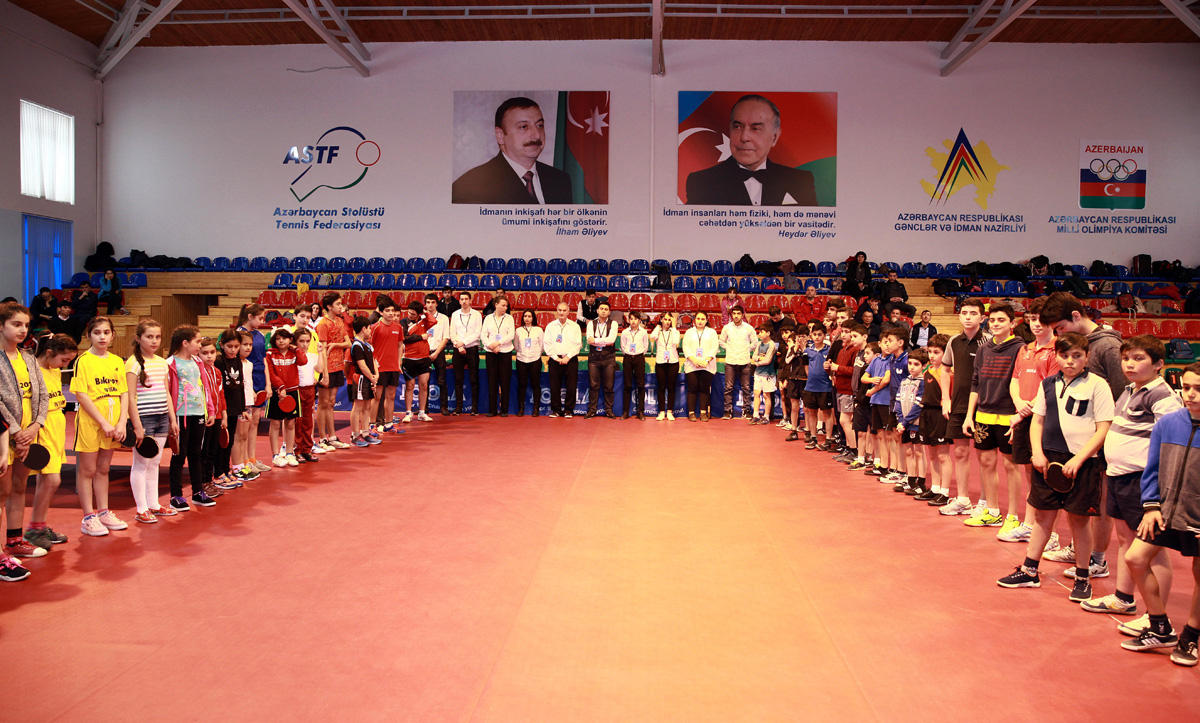 Stolüstü tennis üzrə Azərbaycan birinciliyinə start verilib (FOTO) - Gallery Image