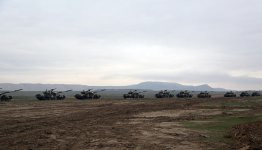 Azərbaycan Ordusunda təlimə cəlb edilmiş tank hərbi hissələri tapşırıqları yerinə yetirirlər (FOTO/VİDEO) - Gallery Thumbnail