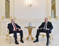 President Aliyev meets Turkish PM (PHOTO)