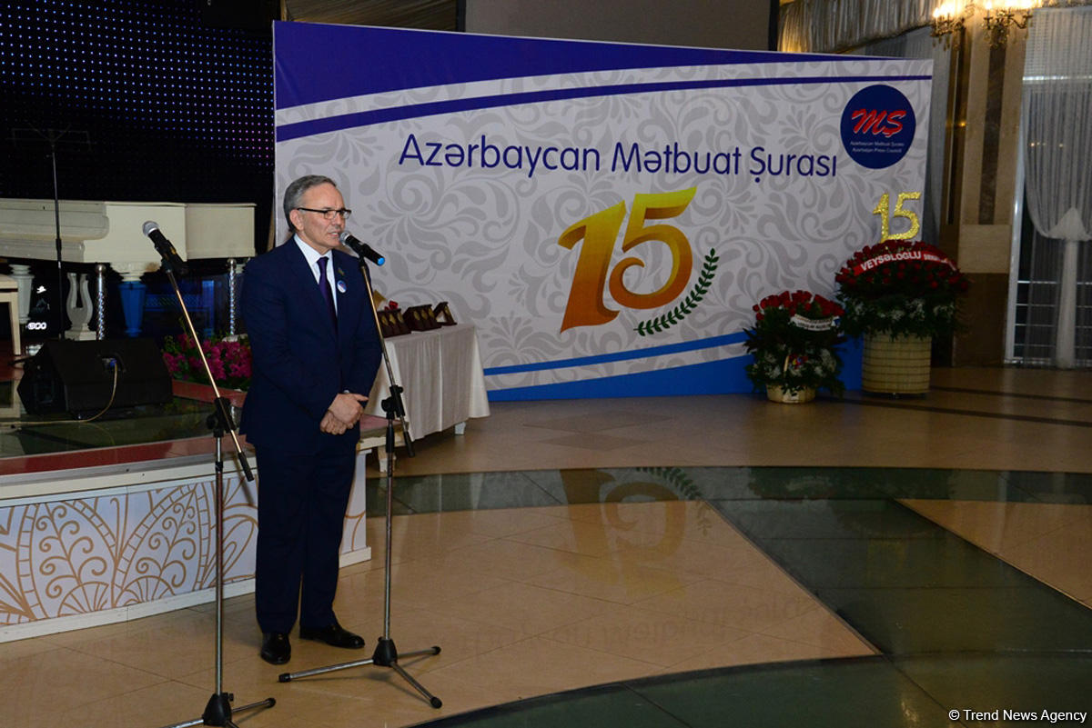 В Баку отметили 15-летний юбилей Совета печати Азербайджана (ФОТО)