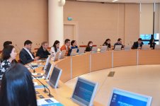 ADA и Baku EXPO 2025 провели круглый стол на тему будущего труда (ФОТО)