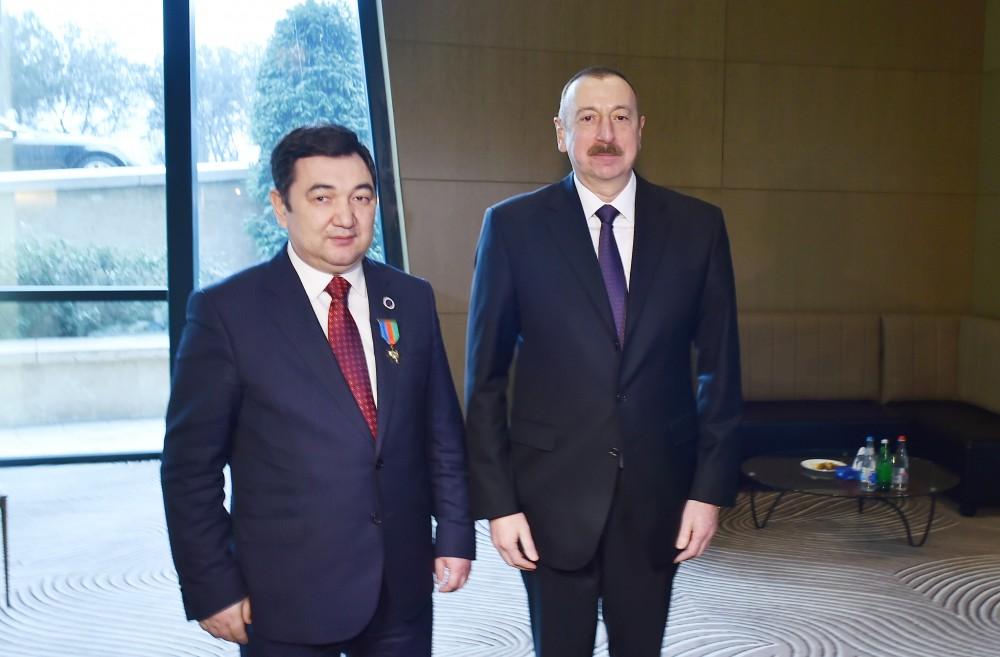 President Ilham Aliyev awards  “Dostlug” Order to President of Int'l Turkish Academy (PHOTO)