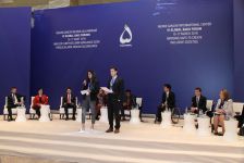 VI Qlobal Bakı Forumu çərçivəsində gənclərin panel müzakirəsi keçirilib (FOTO) - Gallery Thumbnail