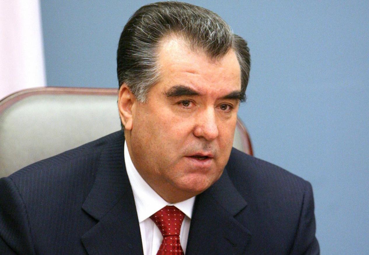 Tajikistan’s president awarded with ‘El-yurt hurmati’ order