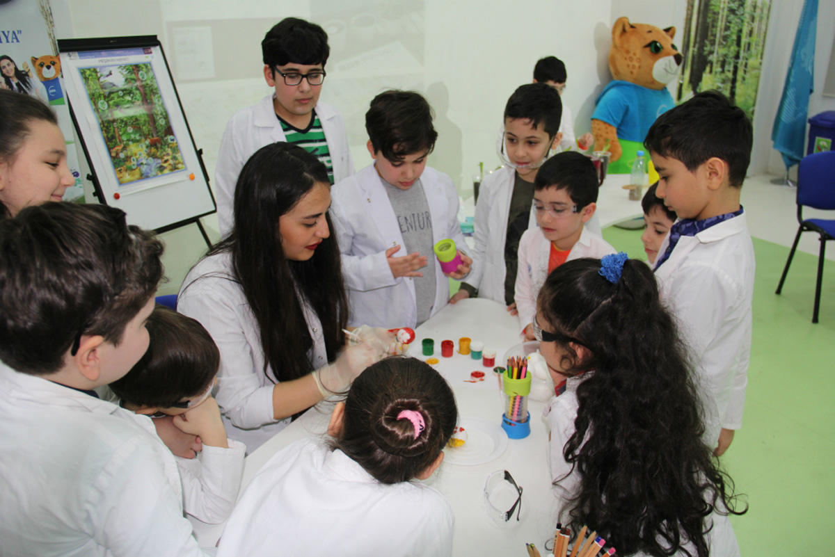 IDEA uşaqlar üçün ekoloji laboratoriya - mart təlimi keçirib (FOTO) - Gallery Image