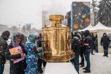 Ukraynanın Dnepr şəhərinin mərkəzi meydanında təntənəli Novruz festivalı keçirilib (FOTO) - Gallery Thumbnail