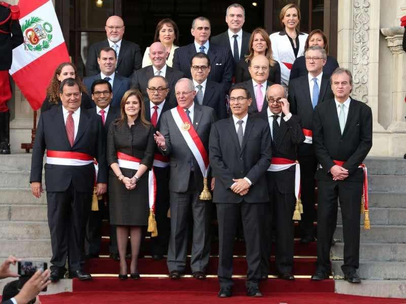 Perunun bütün nazirləri prezidentin ardı ilə istefa veriblər