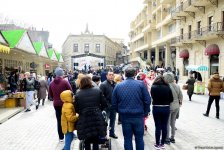 Tourists in Baku celebrating Novruz holiday (PHOTO)