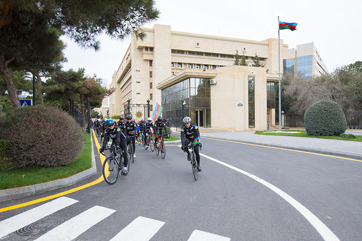 В Баку состоялся велопробег по случаю 99-летия создания органов безопасности Азербайджана (ФОТО)