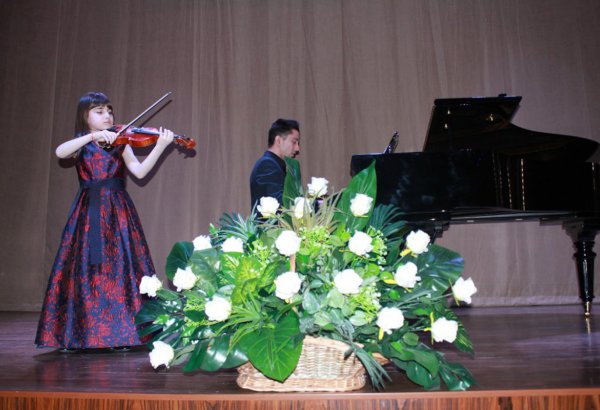 Вдохновенно и артистично: концерт в Баку, посвященный Ростроповичу  (ФОТО)