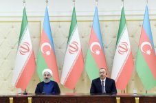 Azerbaijani, Iranian presidents make press statements in Baku (PHOTO)