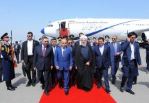 Iran’s Rouhani arrives in Azerbaijan (PHOTO)