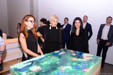Bakıda tanınmış rəssamlar Aida Mahmudova və Mikelancelo Pistolettonun sərgisi açılıb (FOTO) - Gallery Thumbnail