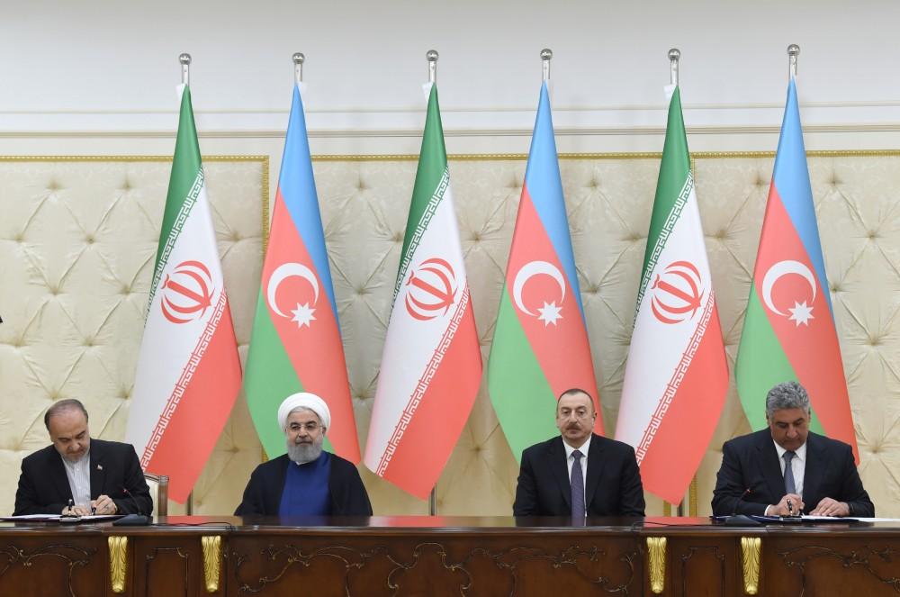 Азербайджан и Иран подписали 8  документов (ФОТО)