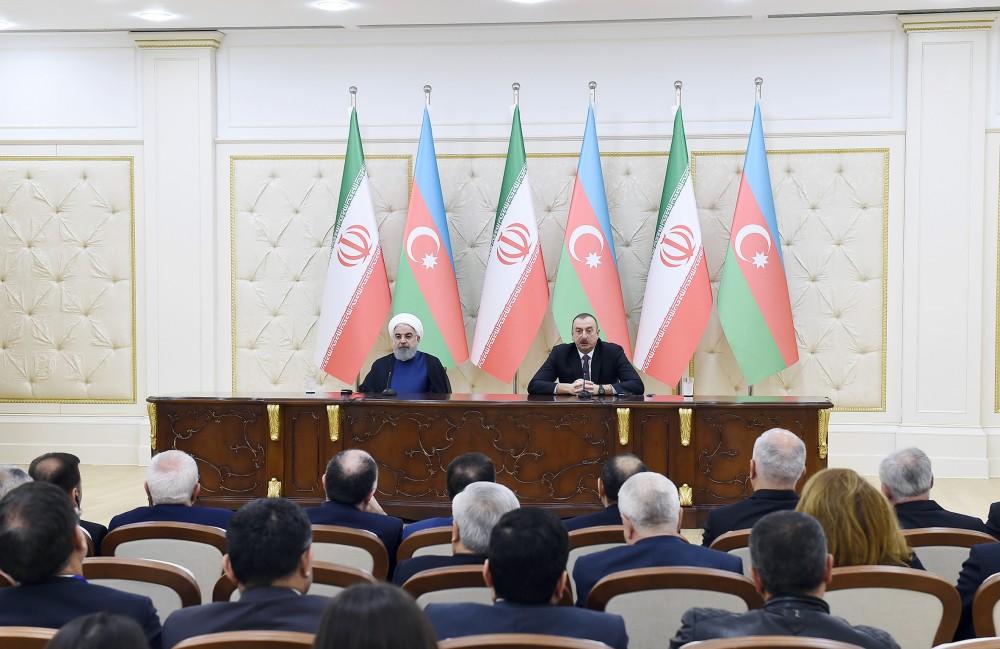 Azerbaijani, Iranian presidents make press statements in Baku (PHOTO)