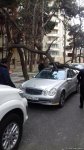 Штормовой ветер повалил в Баку 21 дерево (ФОТО)