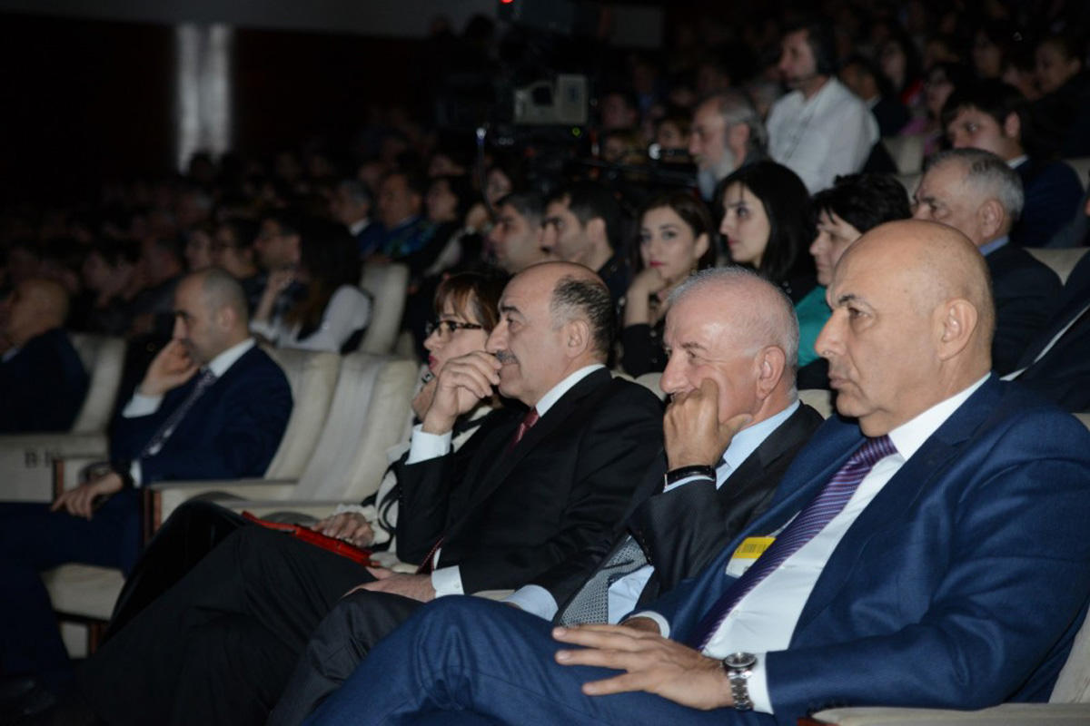 Юбилей Арифа Бабаева отметили грандиозным вечером мугама во Дворце Гейдара Алиева (ФОТО)