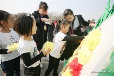 По всему Китаю проходят мероприятия в память о павших героях (ФОТО)