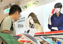 Мобильные телефоны из материковой части Китая завоевывают тайваньский рынок (ФОТО)