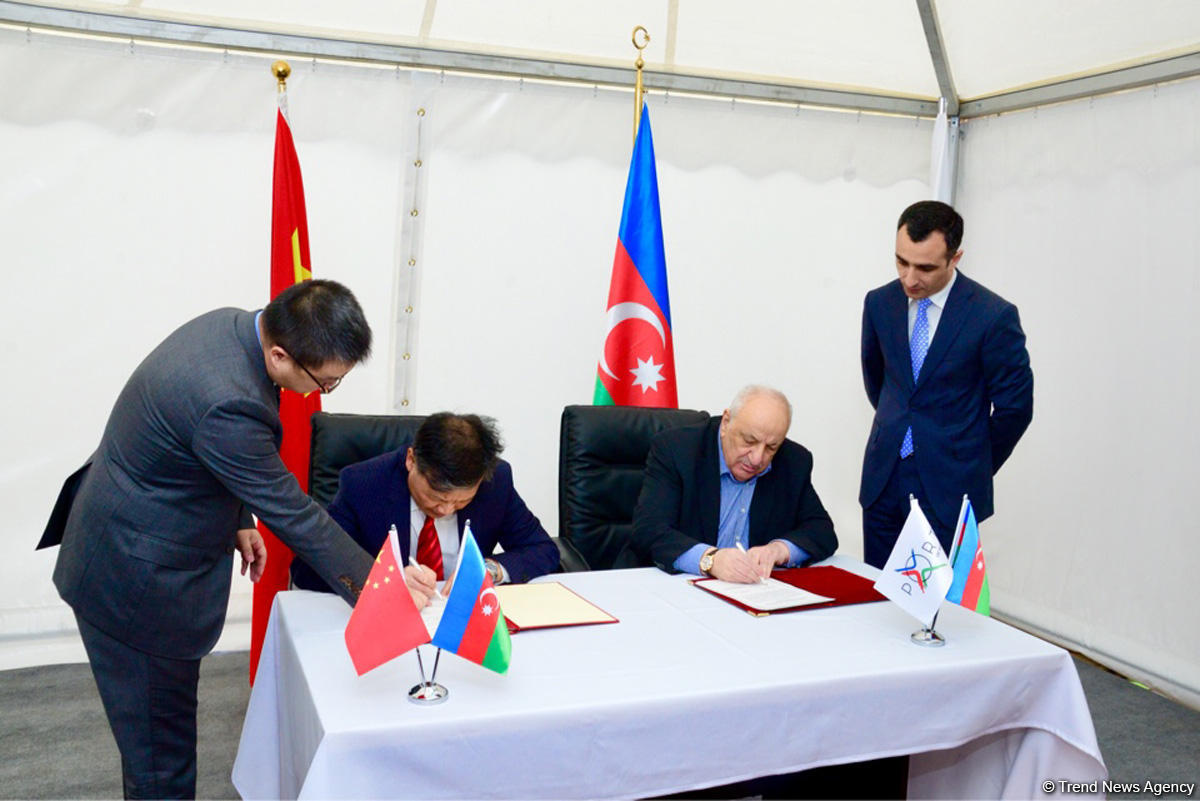 Абид Шарифов: Китай выделил Азербайджану гранты на $70 млн (ФОТО)