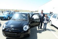 Nazirlik Qarabağ müharibəsi əlillərini yeni minik avtomobilləri ilə təmin etdi (FOTO)